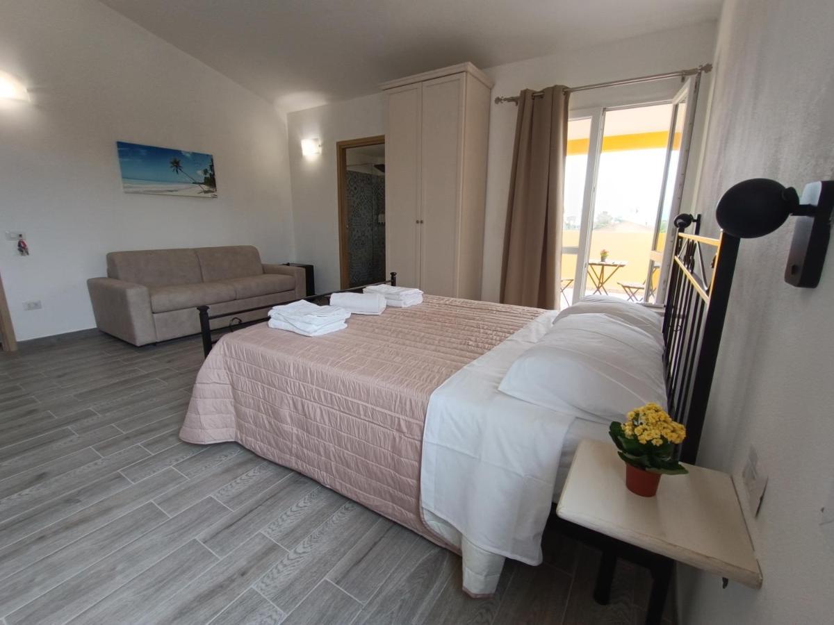 Costa Di Sopra Affittacamere By Hospitality Sardinia Куарту-Сант'Элена Экстерьер фото